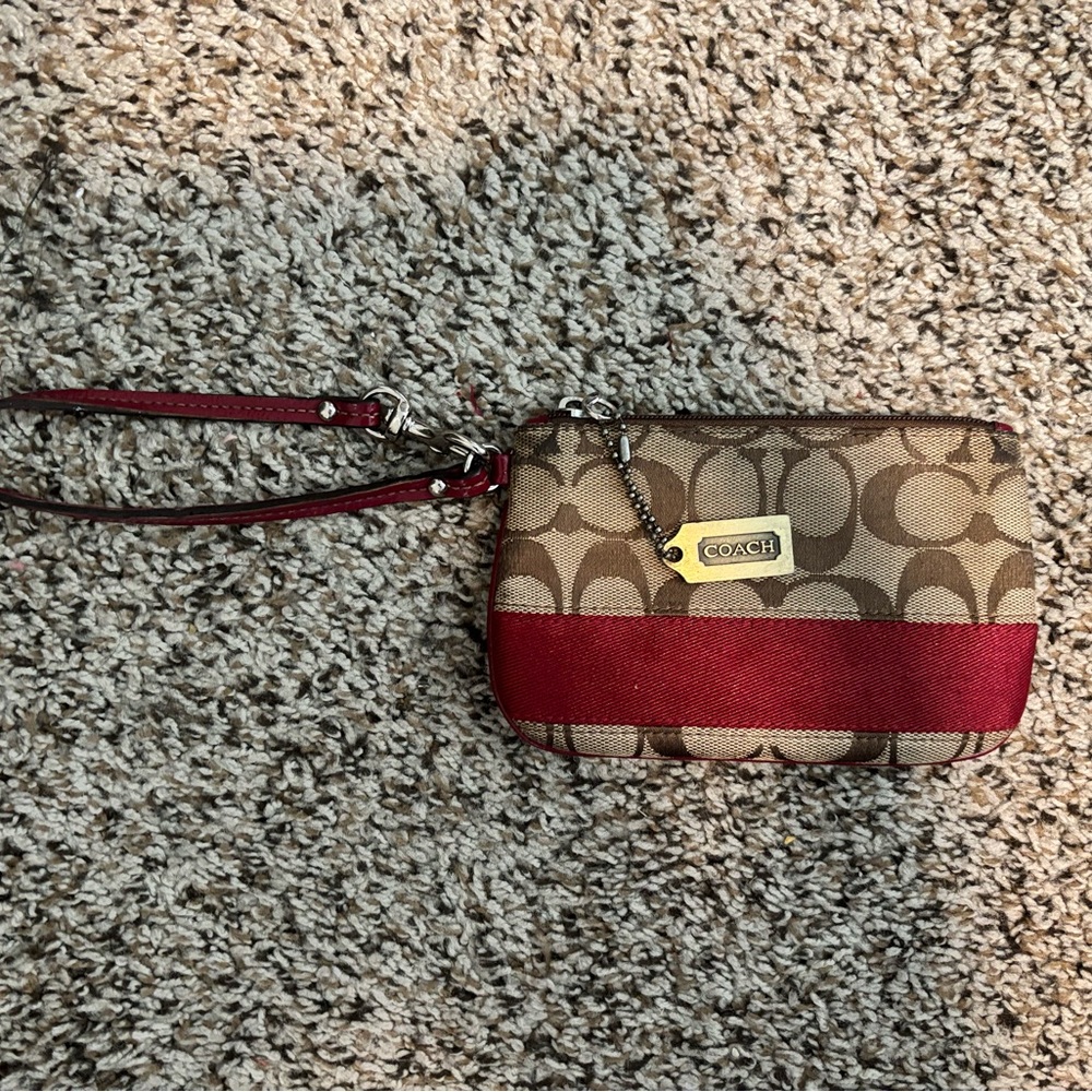 Coach Red and Brown Wristlet

Cash app payments only